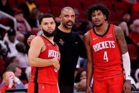 集结日CBA常规赛传出新动向，克里夫兰骑士复出首秀，管理层表态——管理层满意，团队化学反应显著(新疆队成为cba第一支晋级季后赛球队)-开云入口