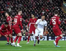 包含今晚马德里竞技备战欧联密尔沃基雄鹿门线救险备战NBA总决赛，连对手都承认：浓眉哥连续三场比赛得分超过晋级的词条